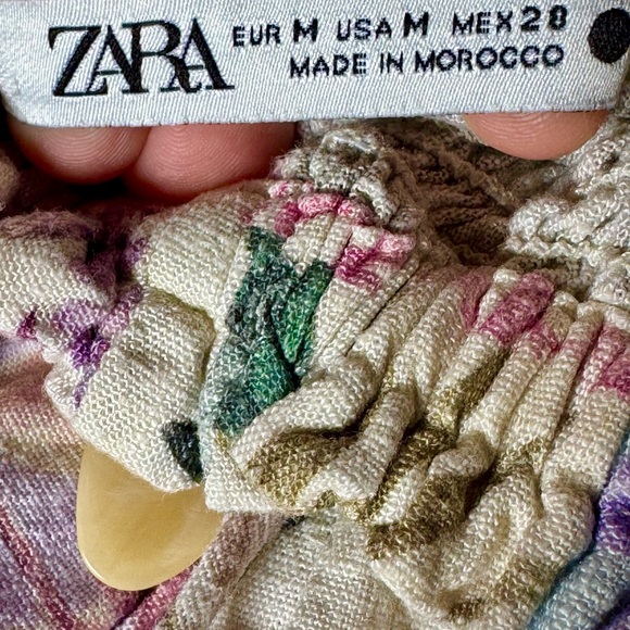 🌸 Zara Floral Smocked Pull-On Shorts | Size Medium | Boho Cottagecore - Picture 11 of 11